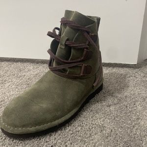 Never worn